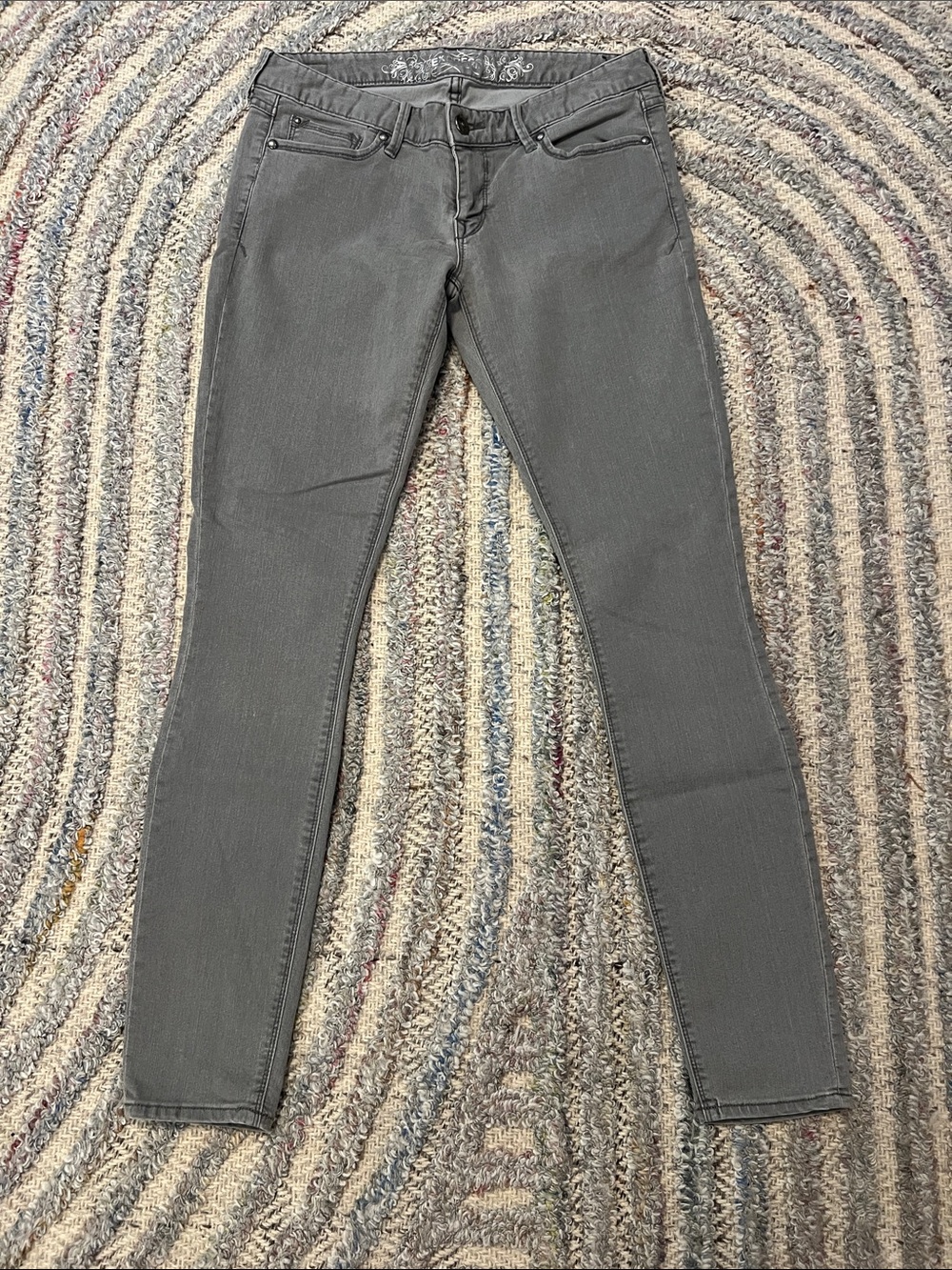 Express Low Rise Women's Gray Skinny Jeans